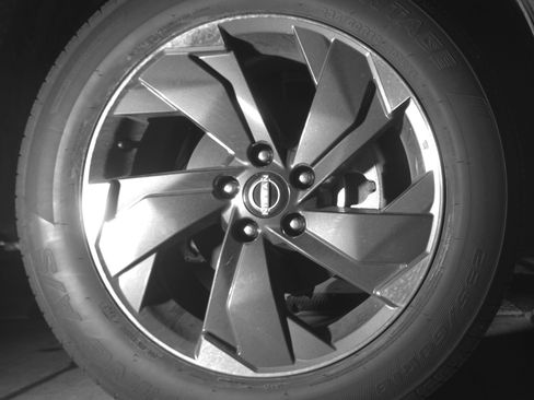 Used 2025 Nissan Rogue SV FWD image 13