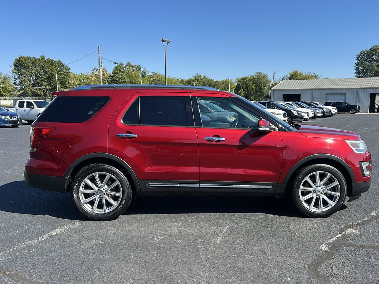 Used 2016 Ford Explorer Limited FWD image 4