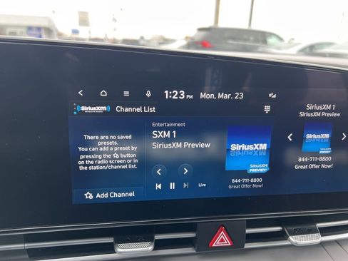 Used 2023 Hyundai Elantra SEL w/ Convenience Package image 12