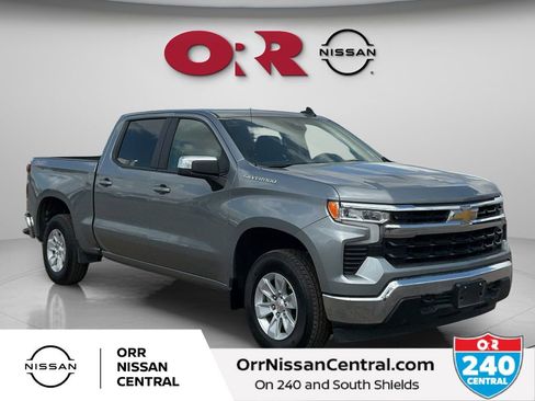 Used 2025 Chevrolet Silverado 1500 LT AWD/4WD image 3
