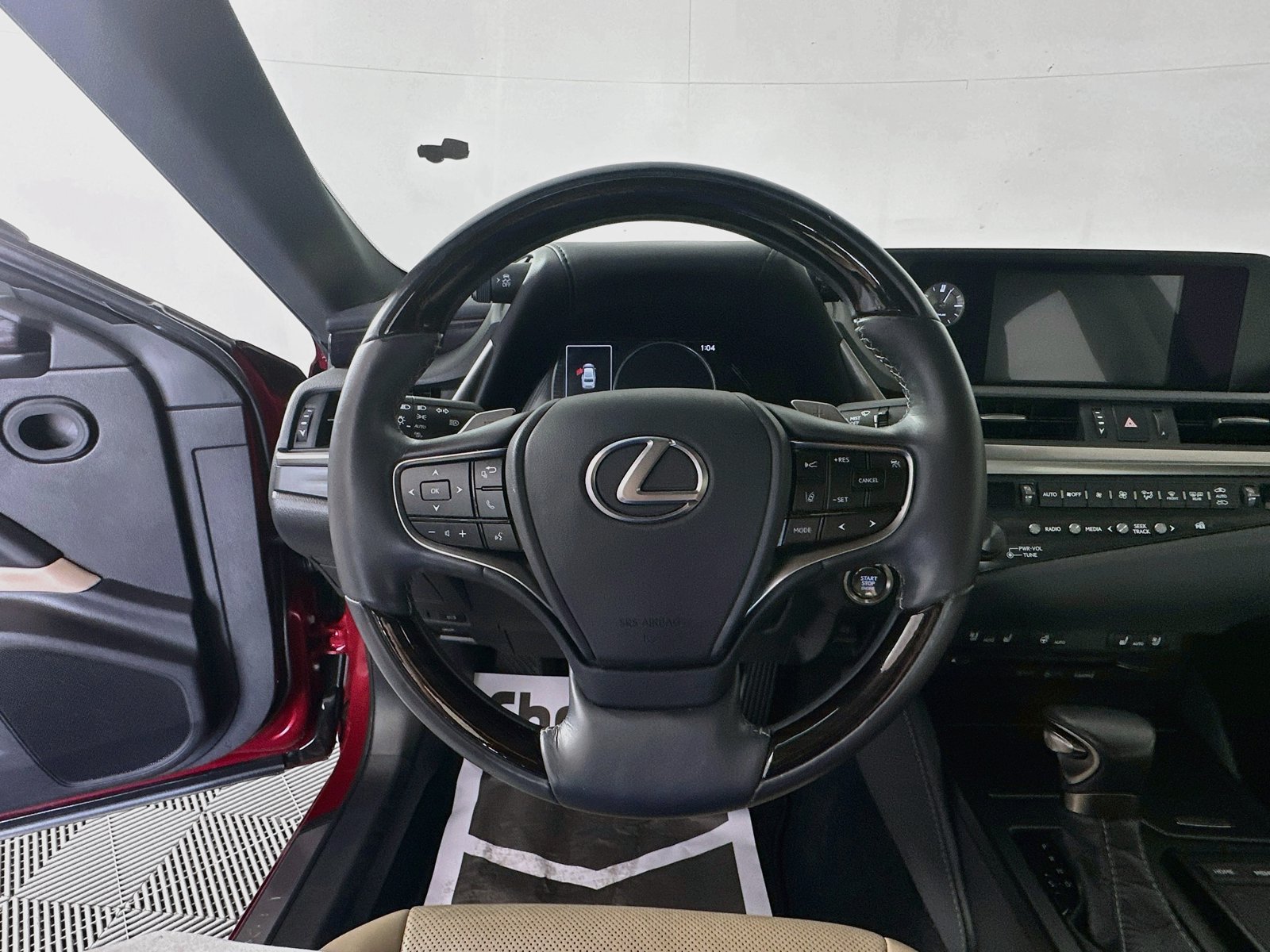 Used 2020 Lexus ES 350 w/ Premium Package FWD image 11