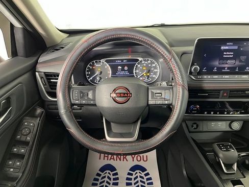 Used 2025 Nissan Rogue SV AWD/4WD image 19