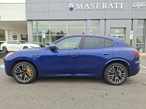 Used 2023 Maserati Grecale Modena image 7