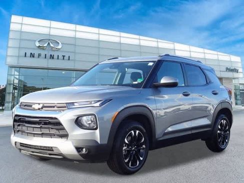 Used 2023 Chevrolet TrailBlazer LT image 1