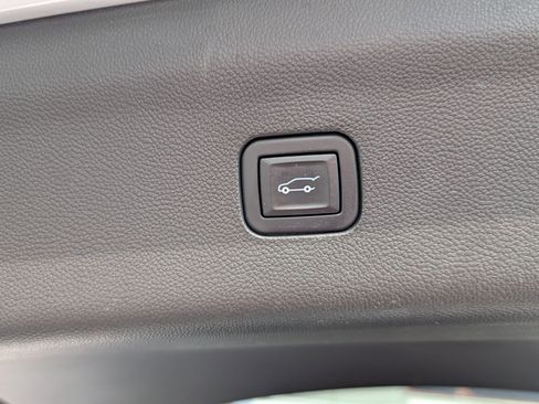 Used 2020 Buick Enclave Avenir w/ Avenir Technology Package image 27