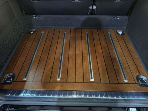 Used 2024 Mercedes-Benz G 550 image 69