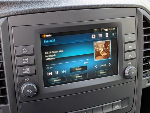 Used 2023 Mercedes-Benz Metris Passenger image 23