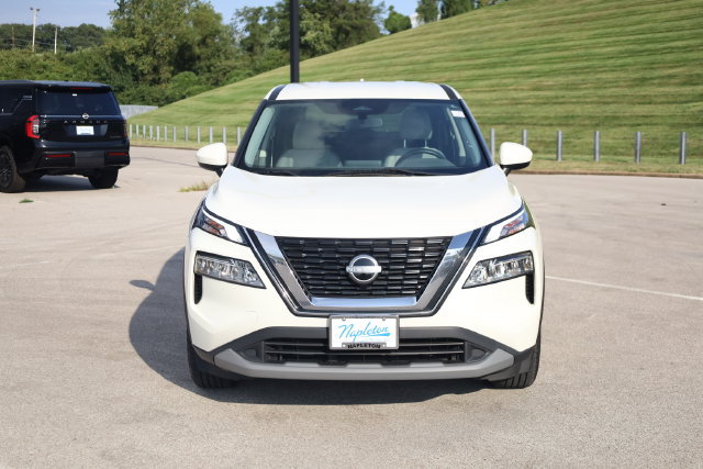 Used 2023 Nissan Rogue SV FWD image 3