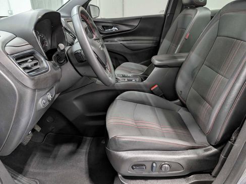 Used 2023 Chevrolet Equinox RS image 4