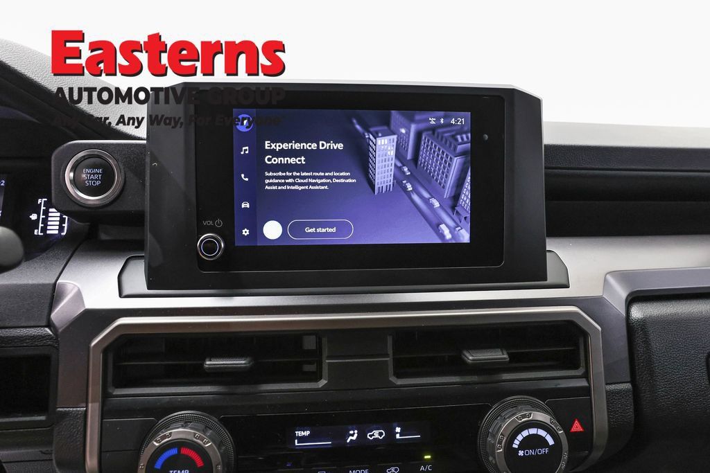Used 2025 Toyota 4Runner SR5 AWD/4WD image 14