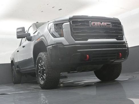 Used 2025 GMC Sierra 2500 AT4X AWD/4WD image 46