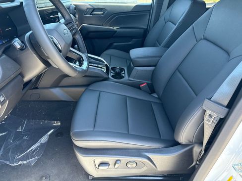 New 2026 Chevrolet Colorado Trail Boss w/ Midnight Edition AWD/4WD image 15