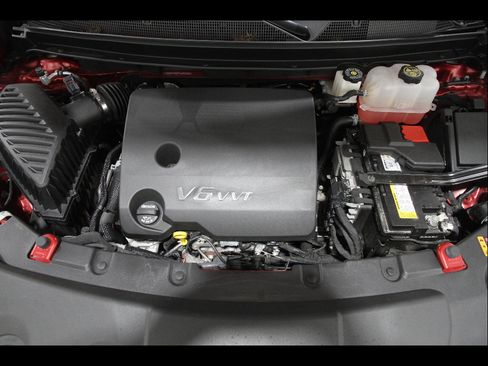 Certified 2023 Chevrolet Traverse LT FWD image 21