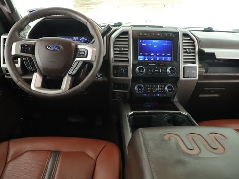 Used 2020 Ford F350 King Ranch w/ King Ranch Ultimate Package AWD/4WD image 14