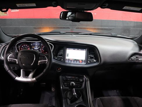 Used 2018 Dodge Challenger SRT w/ Technology Group RWD image 49