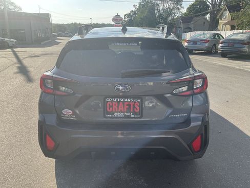 Used 2024 Subaru Crosstrek 2.0i Premium AWD/4WD image 4
