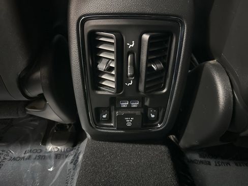 Used 2019 Jeep Grand Cherokee Trailhawk image 38