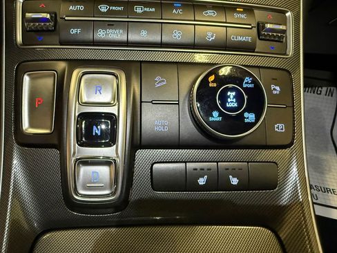 Used 2023 Hyundai Santa Fe SEL Premium image 29