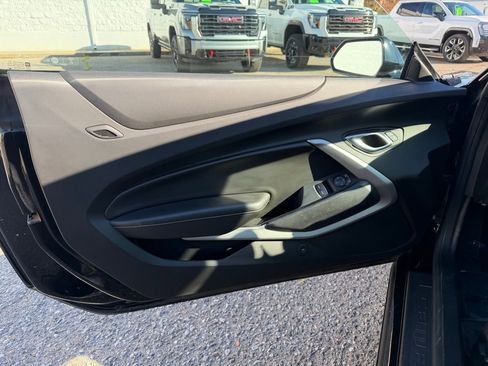 Used 2017 Chevrolet Camaro LT image 9