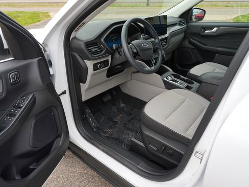 Used 2024 Ford Escape Active w/ Tech Pack #2 AWD/4WD image 15