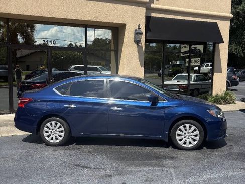 Used 2017 Nissan Sentra S FWD image 2