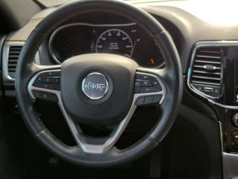 Used 2021 Jeep Grand Cherokee Altitude AWD/4WD image 10