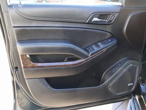 Used 2020 Chevrolet Tahoe LT image 26