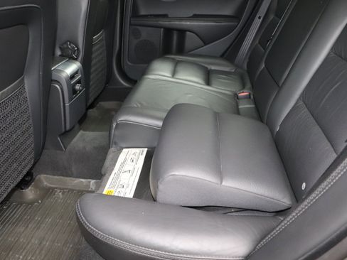 Used 2011 Volvo XC70 T6 image 21