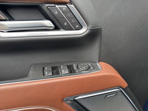 New 2025 GMC Sierra 2500 Denali Ultimate image 17