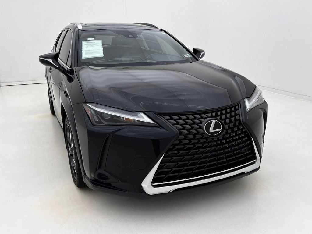 Used 2023 Lexus UX 250h AWD w/ Premium Package image 3