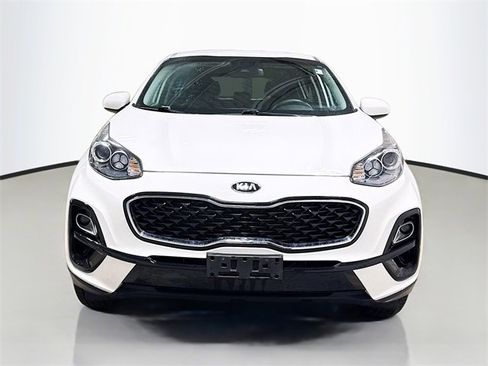 Used 2021 Kia Sportage LX image 3