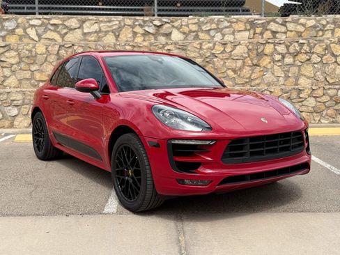 Used 2018 Porsche Macan GTS image 1