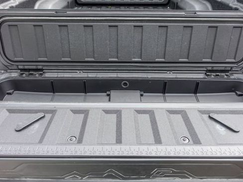 New 2026 Chevrolet Colorado ZR2 w/ Technology Package image 9