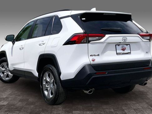 Used 2023 Toyota RAV4 XLE FWD image 11