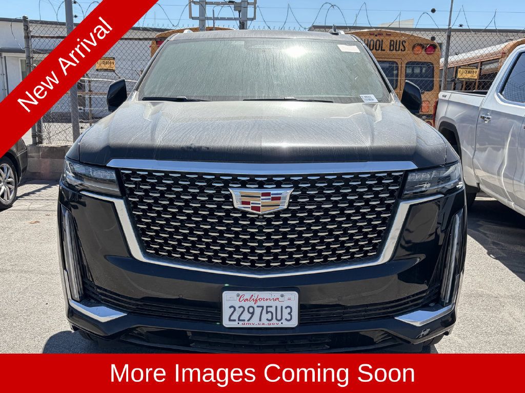 Used 2023 Cadillac Escalade ESV Luxury RWD image 2