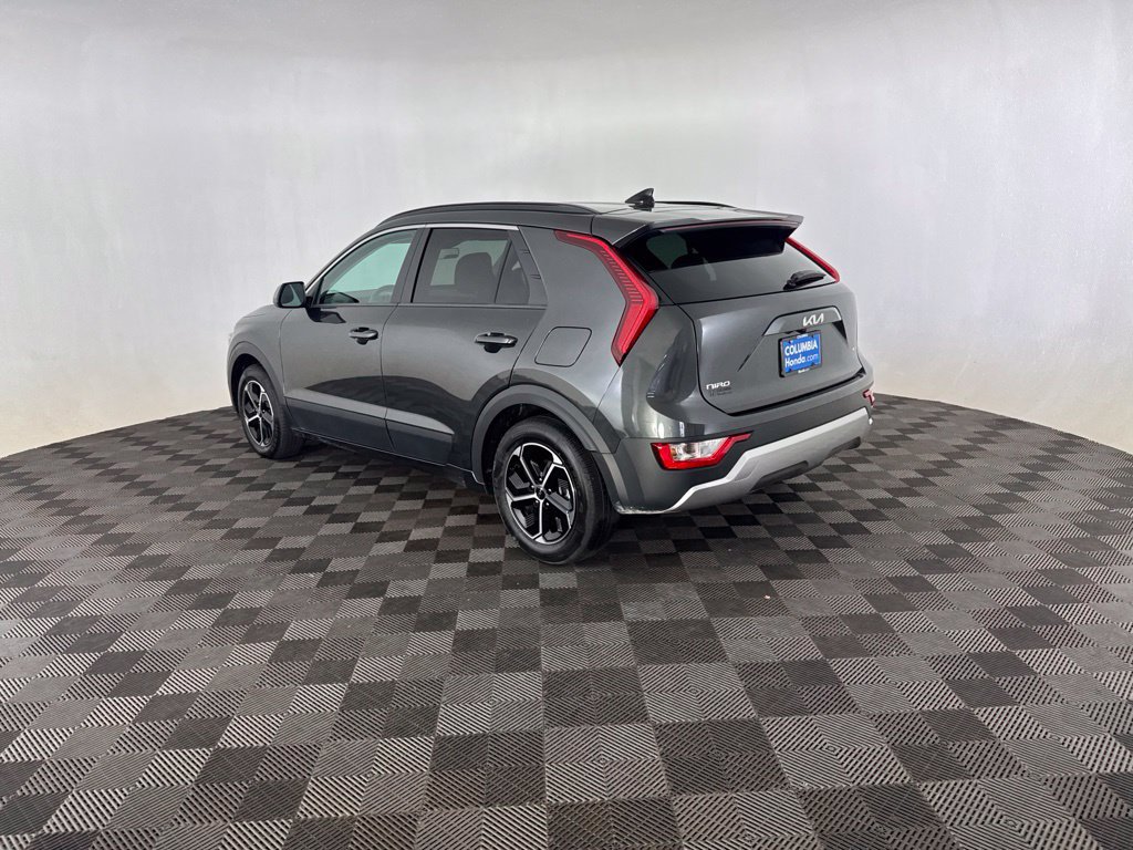 Used 2025 Kia Niro LX FWD image 11