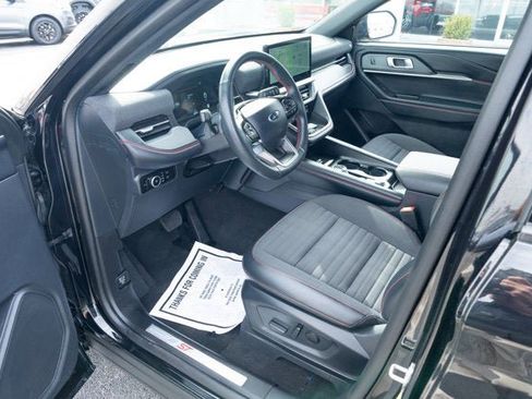 Used 2025 Ford Explorer ST-Line image 14