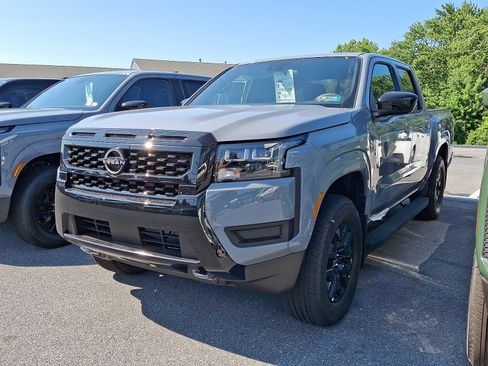 New 2026 Nissan Frontier SV w/ SV Convenience Package AWD/4WD image 3