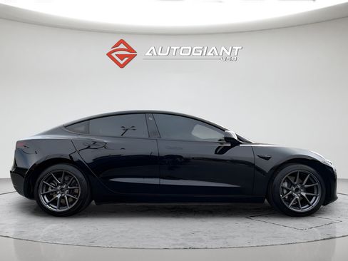 Used 2023 Tesla Model 3 Standard Range RWD image 9