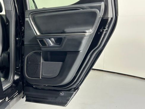 Used 2023 Rivian R1T Adventure image 12