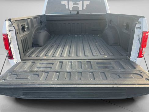 Used 2015 Ford F150 XLT w/ Equipment Group 302A Luxury image 18