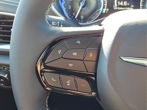 New 2026 Chrysler Pacifica Select FWD image 30