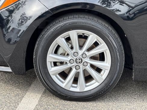 Used 2024 Toyota Corolla LE w/ LE Convenience Package image 24