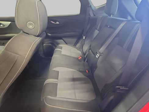 Used 2025 Chevrolet Blazer LT AWD/4WD image 16