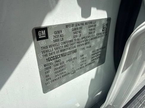 Used 2018 Chevrolet Colorado LT w/ LT Convenience Package RWD image 10