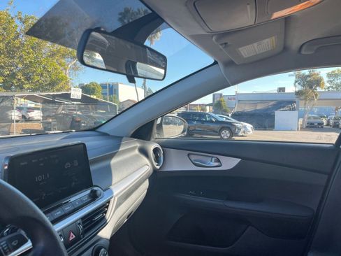 Used 2023 Kia Forte LXS image 35