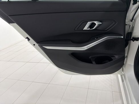 Used 2025 BMW 330i xDrive Sedan w/ Convenience Package image 15