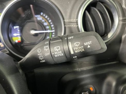 Used 2023 Jeep Wrangler Unlimited Sahara w/ Cold Weather Group AWD/4WD image 24