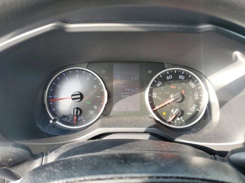 Used 2021 Toyota RAV4 XLE image 18