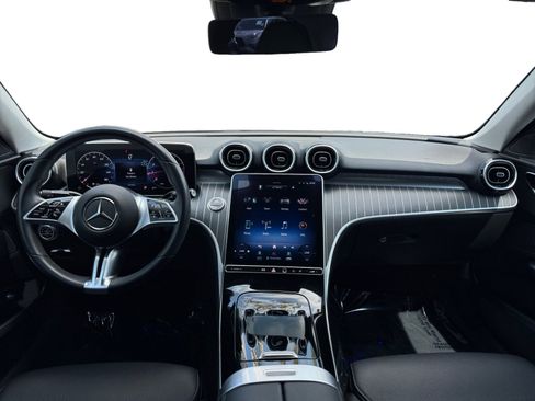 Used 2023 Mercedes-Benz C 300 Sedan image 10